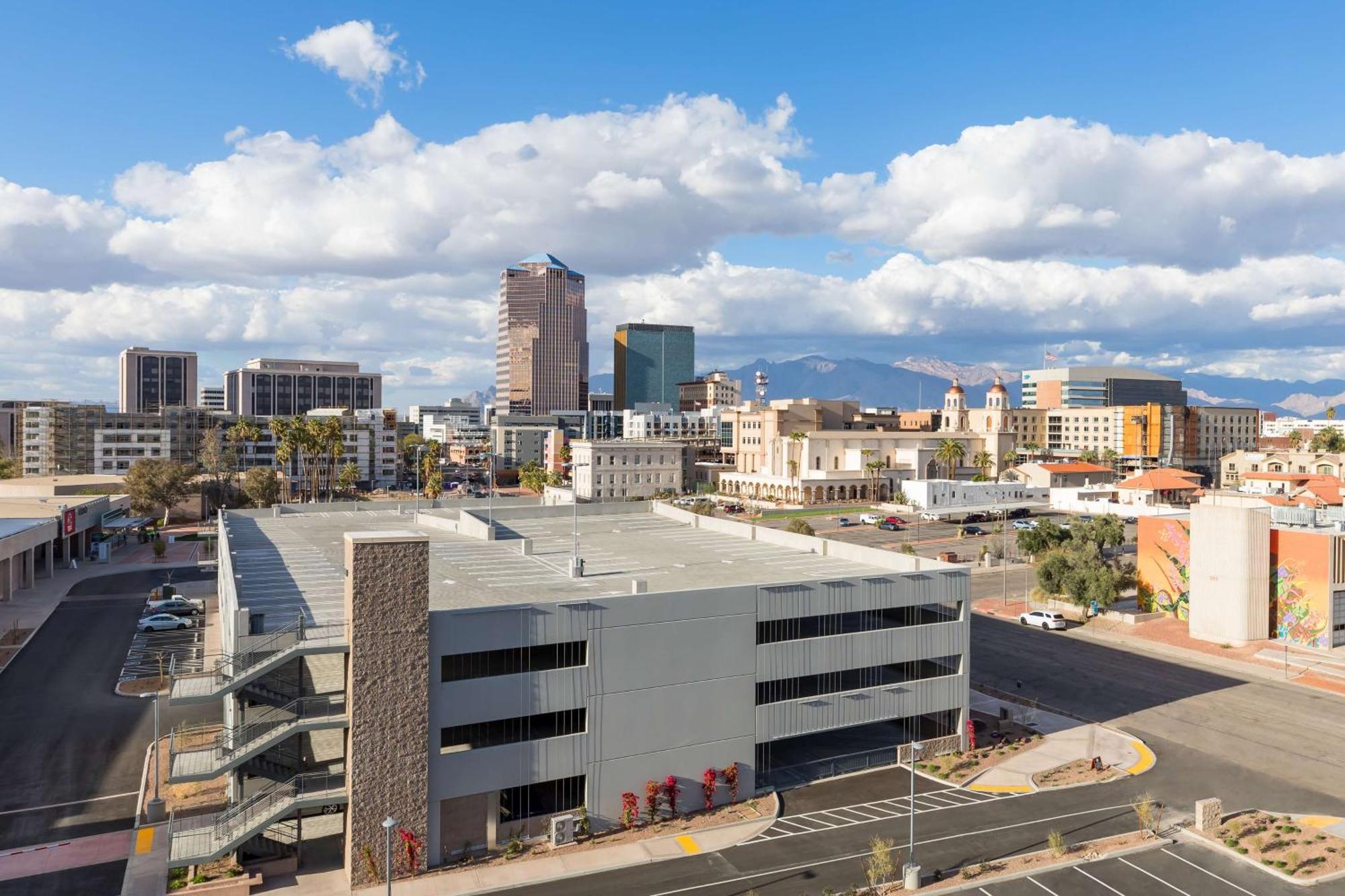 Doubletree By Hilton Tucson Downtown Convention Center Hotel Eksteriør billede